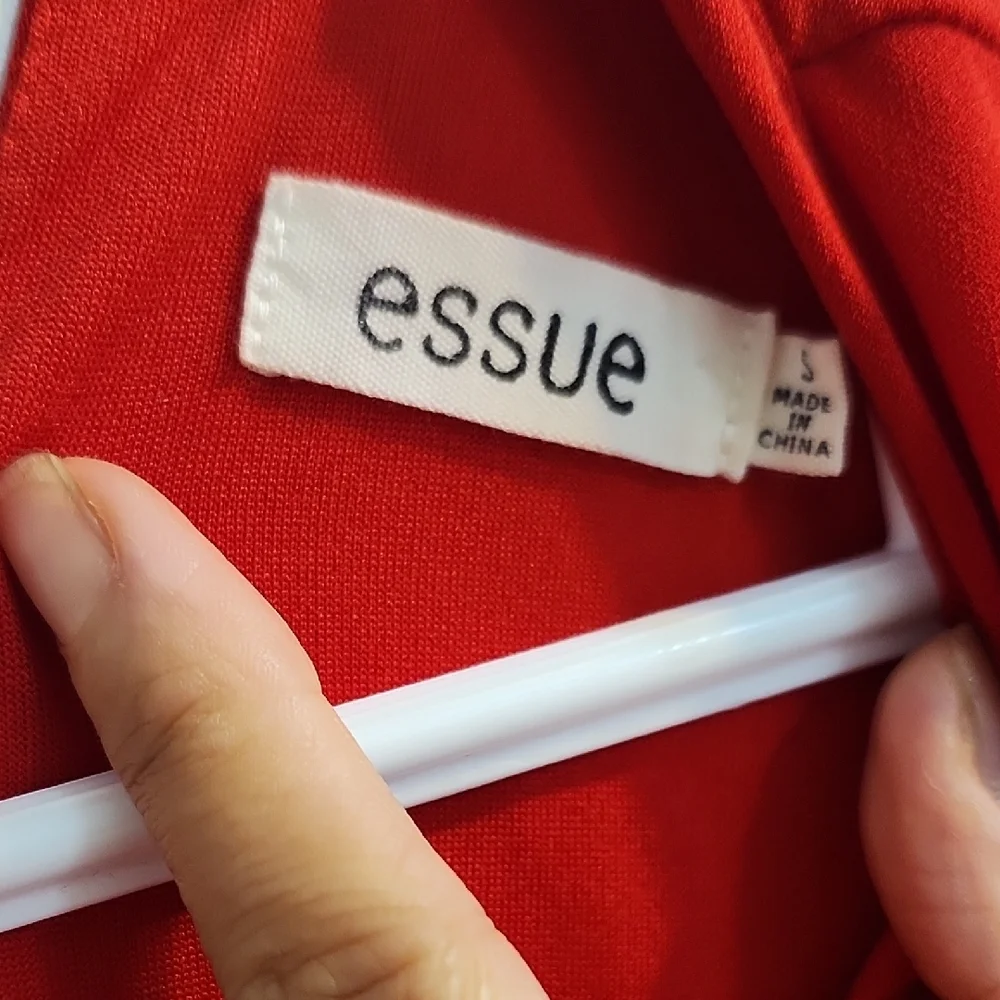Essue Vibrant Red Tunic Top - Picture 2 of 4